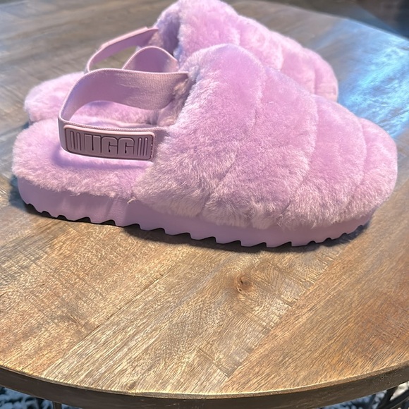 UGG Yeah Fluff Slides - Picture 3 of 6